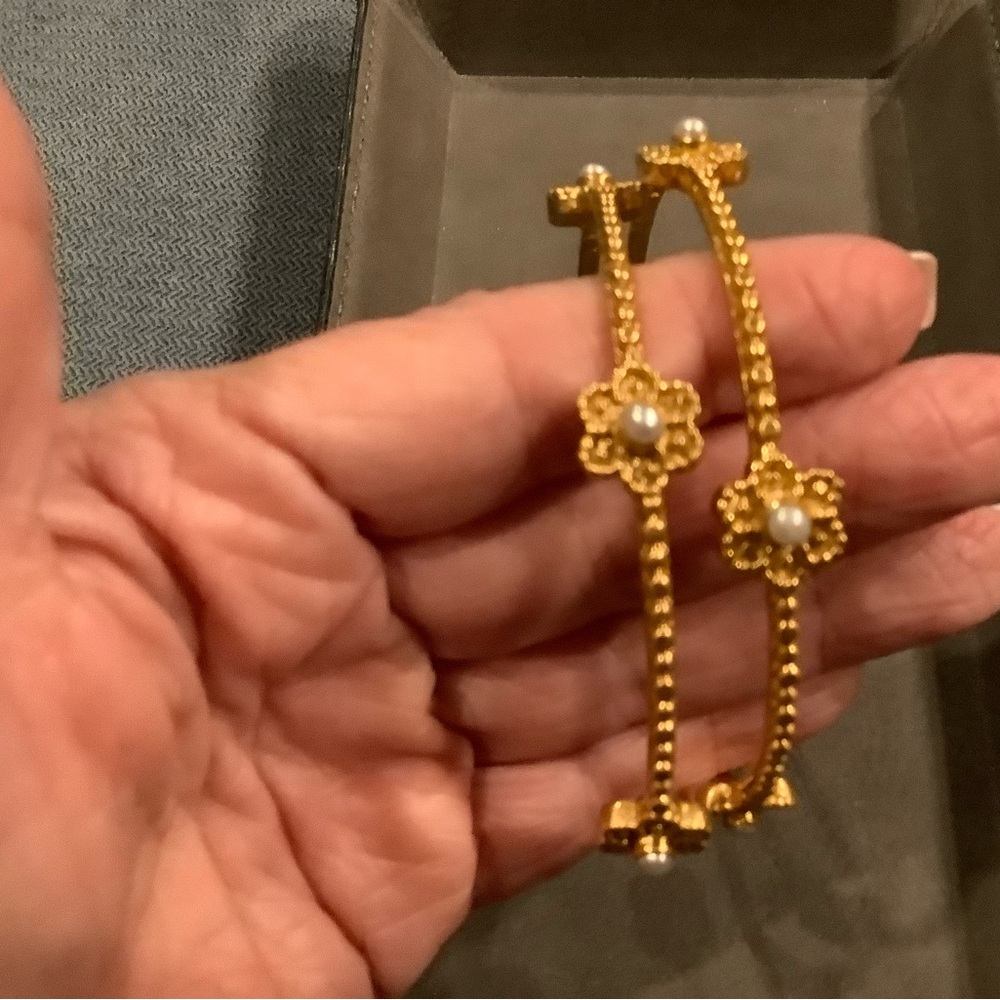 Julie Vos Daisy Pearl Bangles